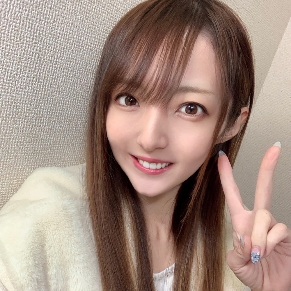 愛川ゆな